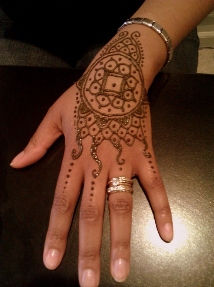 More henna today…